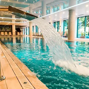 https://nadmorskie-tarasy-apartament-park-i-morze.kolobrzeghotels.com