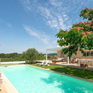 Ferienhaus Les Terrasses De Cascavelle, Blauvac