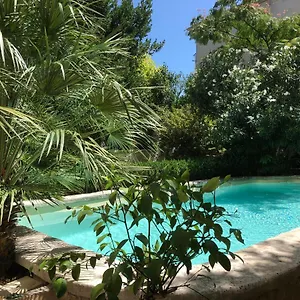 2* Pensión Le Couvent
